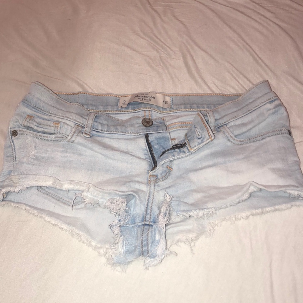 light wash abercrombie jean shorts